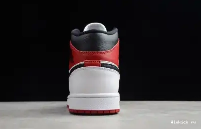 1 AIR “CHICAGO” MID JORDAN 0521